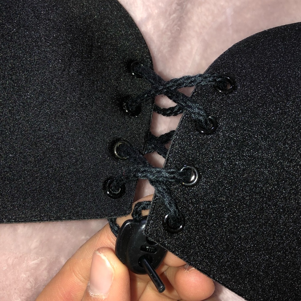 Sticky bra - Picture 3 of 3